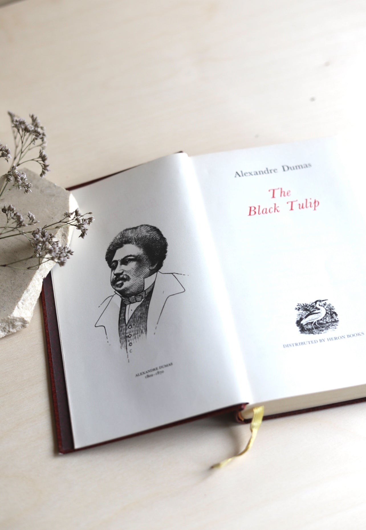 The Black Tulip - Novel by Alexandre Dumas (1970 m.)